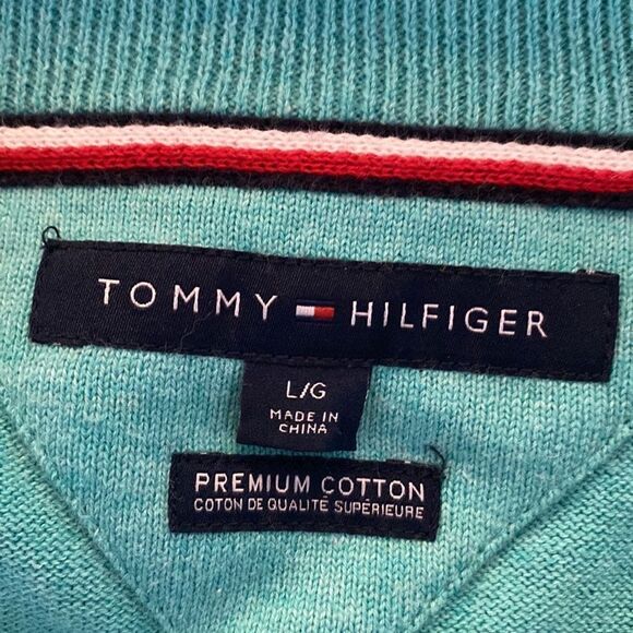 Tommy Hilfiger Like New V Neck Premium Cotton Sweater - Picture 5 of 5